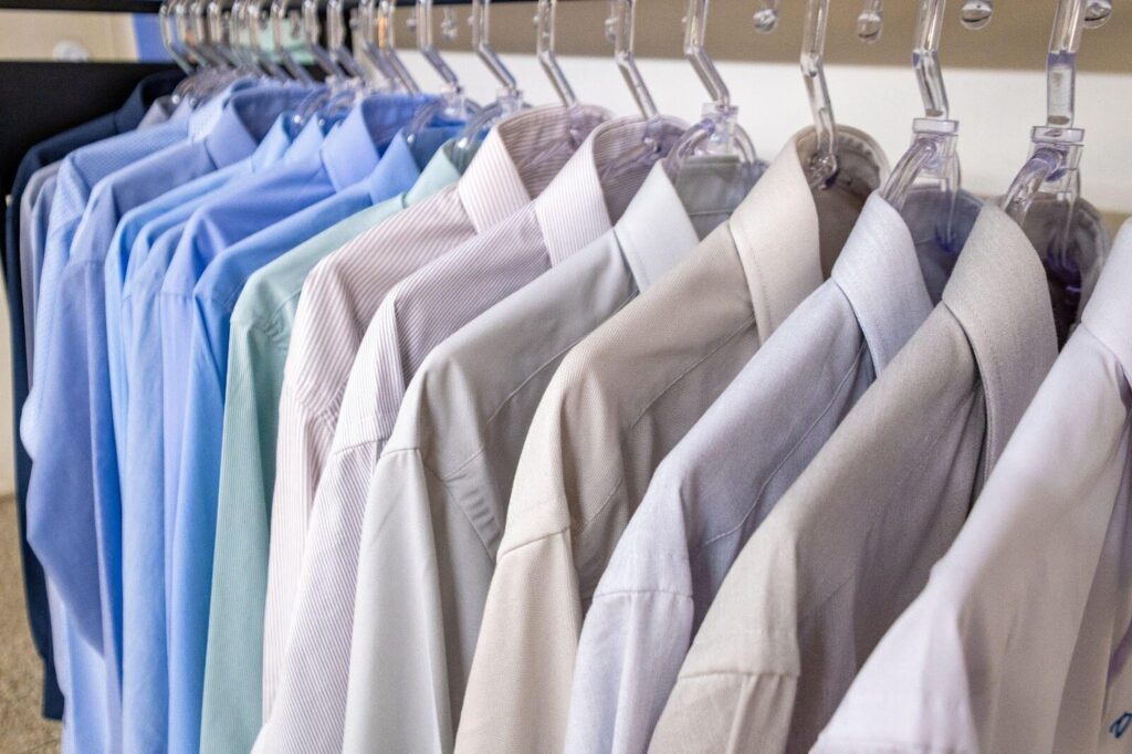 Linha de tecidos em tela para camisaria